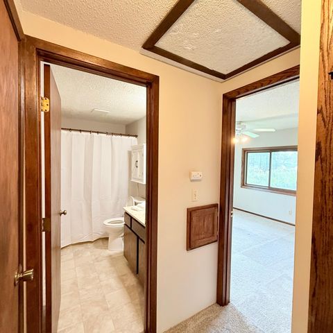 8989 Jasmine Lane S, Cottage Grove, MN 55016