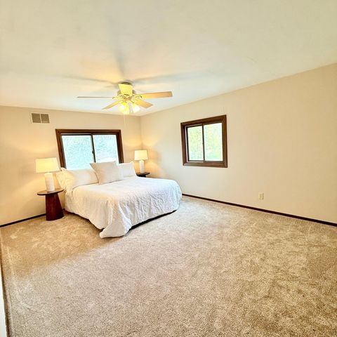 8989 Jasmine Lane S, Cottage Grove, MN 55016
