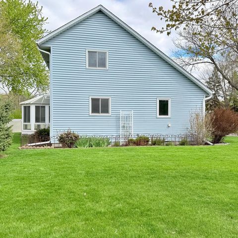 8989 Jasmine Lane S, Cottage Grove, MN 55016