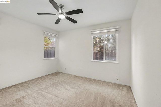 16 Foreman St, Oakley, CA 94561
