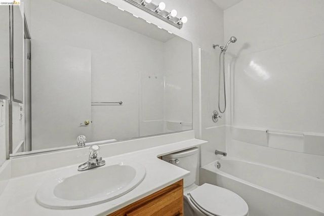 16 Foreman St, Oakley, CA 94561