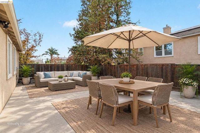 16 Foreman St, Oakley, CA 94561