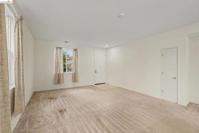 16 Foreman St, Oakley, CA 94561