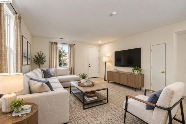 16 Foreman St, Oakley, CA 94561