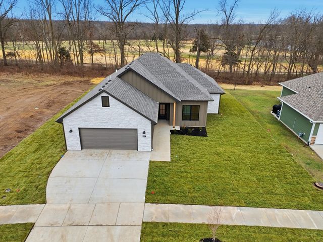 6812 ARMSTRONG DR, Columbia, MO 65202