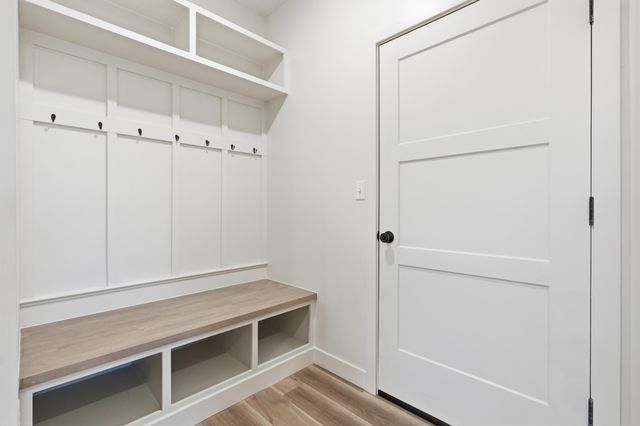 6812 ARMSTRONG DR, Columbia, MO 65202