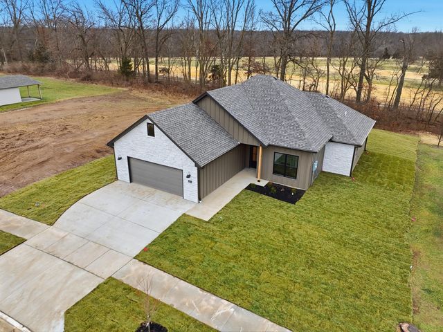 6812 ARMSTRONG DR, Columbia, MO 65202