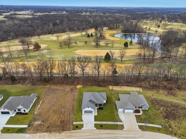 6812 ARMSTRONG DR, Columbia, MO 65202