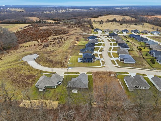 6812 ARMSTRONG DR, Columbia, MO 65202