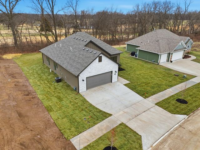 6812 ARMSTRONG DR, Columbia, MO 65202