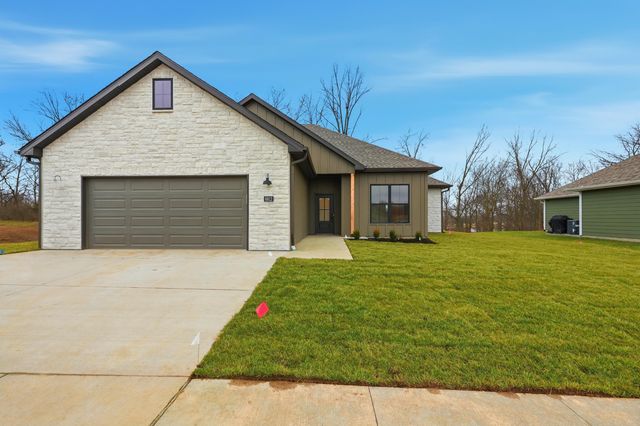 6812 ARMSTRONG DR, Columbia, MO 65202