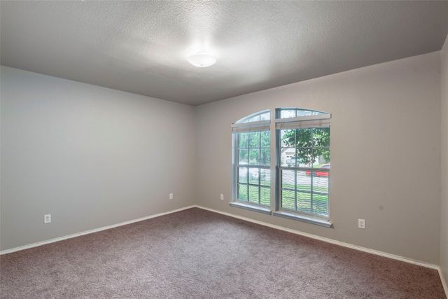 112 Bridlewood Street, Azle, TX 76020