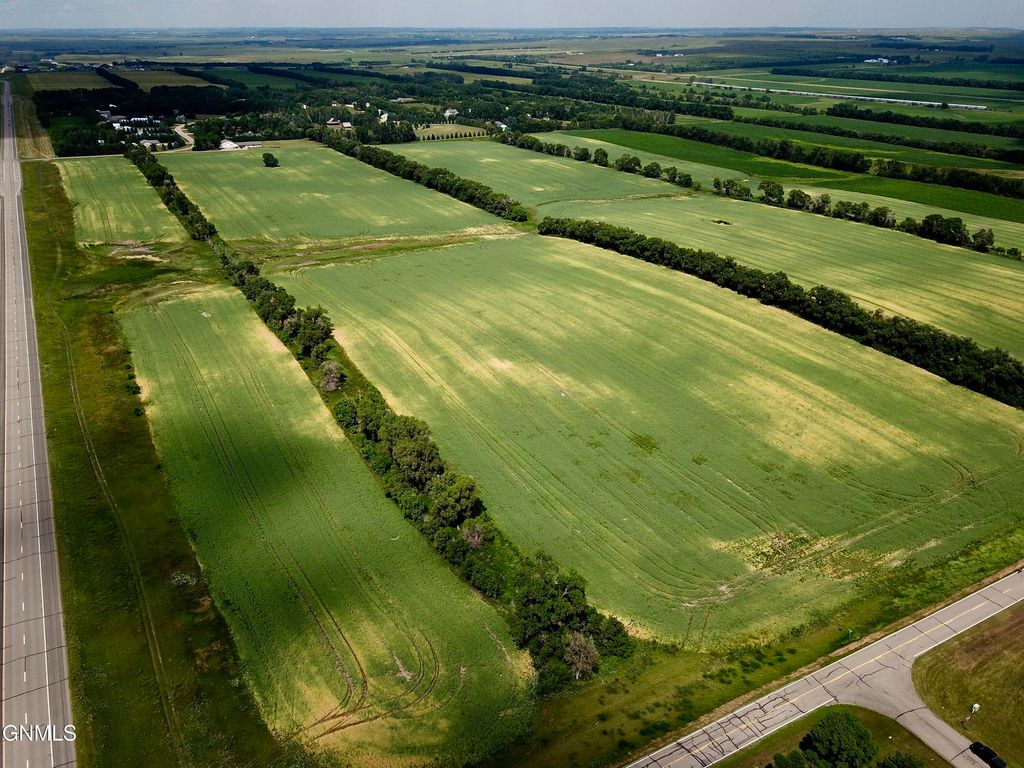 Xxx Us - 83, Bismarck, ND 58503 photo 11