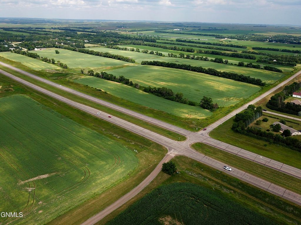 Xxx Us - 83, Bismarck, ND 58503 photo 12