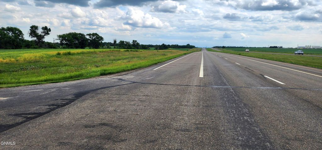 Xxx Us - 83, Bismarck, ND 58503 photo 20