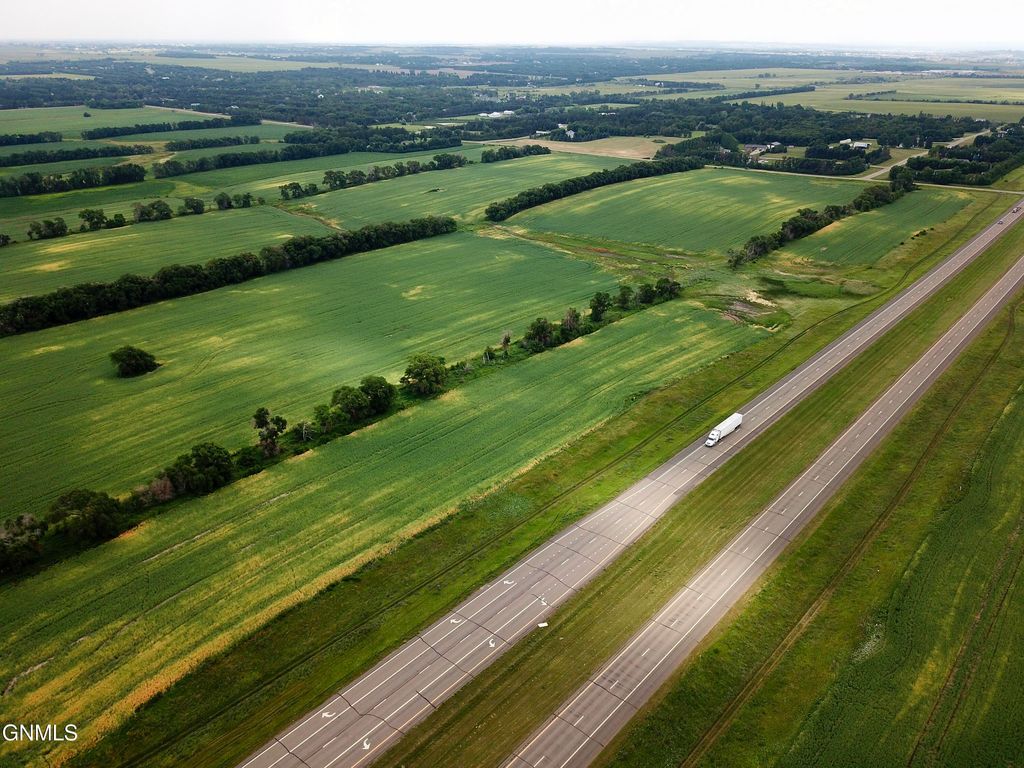 Xxx Us - 83, Bismarck, ND 58503 photo 8