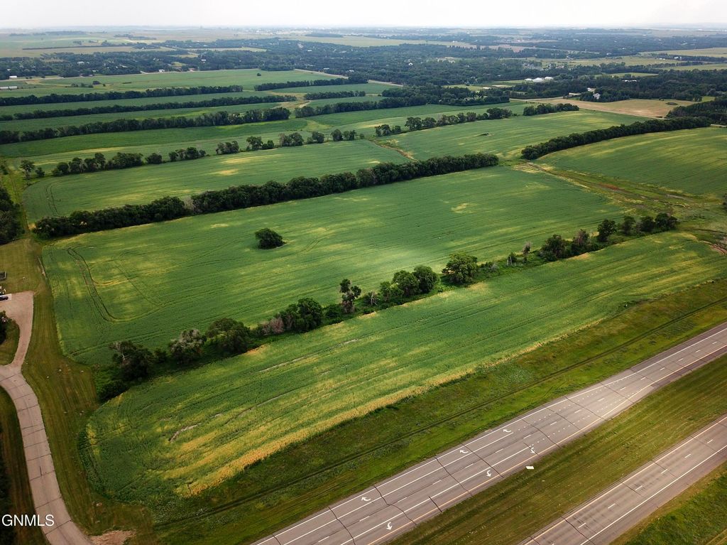 Xxx Us - 83, Bismarck, ND 58503 photo 9