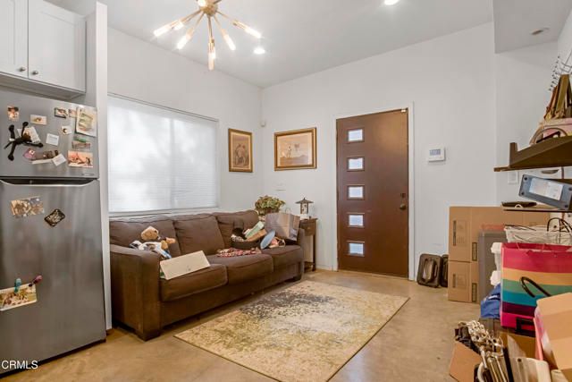 3306 Farnsworth Avenue, Los Angeles, CA 90032