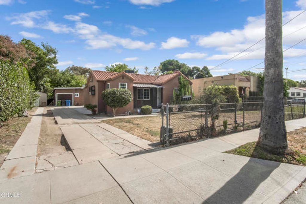 3306 Farnsworth Avenue, Los Angeles, CA 90032
