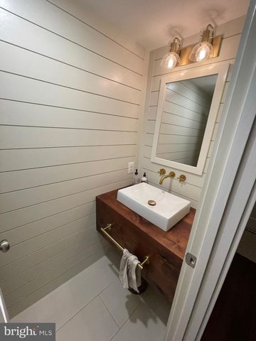 2314 WHEYSTONE CT, Vienna, VA 22182