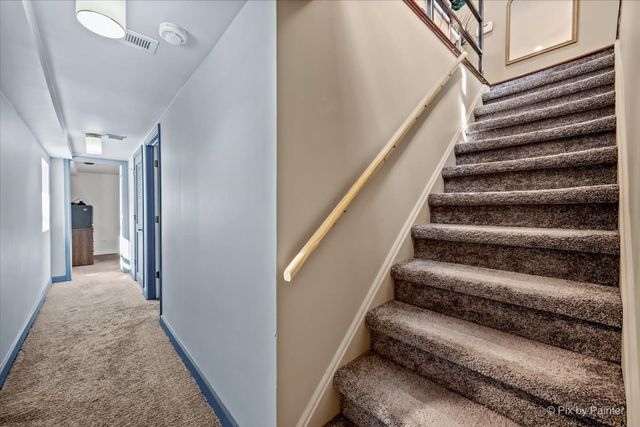 1745 W 18th Place 1R, Chicago, IL 60608