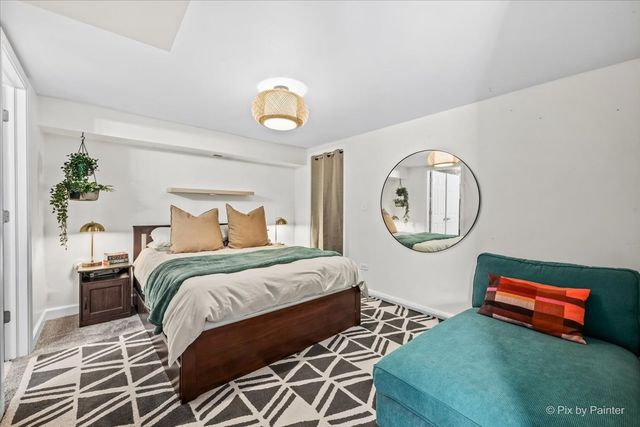 1745 W 18th Place 1R, Chicago, IL 60608