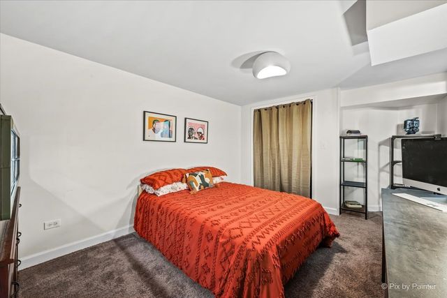 1745 W 18th Place 1R, Chicago, IL 60608