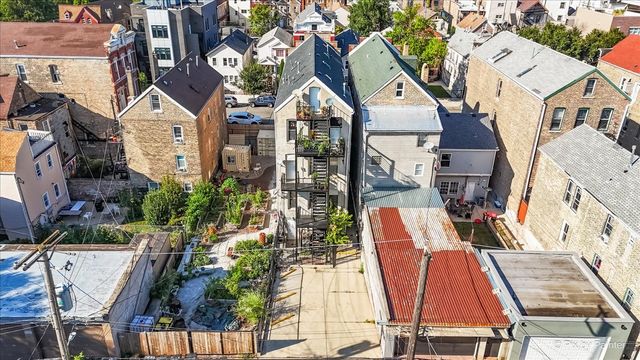 1745 W 18th Place 1R, Chicago, IL 60608