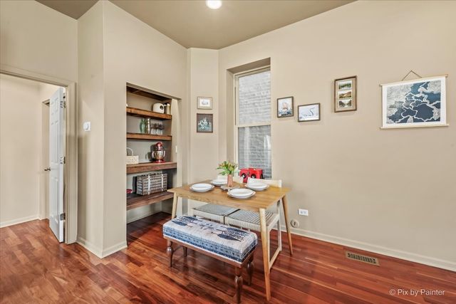 1745 W 18th Place 1R, Chicago, IL 60608