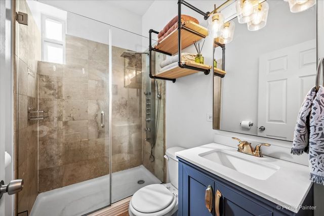 1745 W 18th Place 1R, Chicago, IL 60608