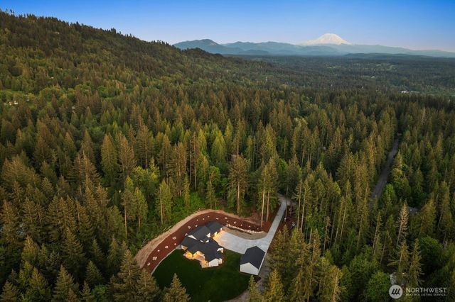26328 SE 152nd Street, Issaquah, WA 98027