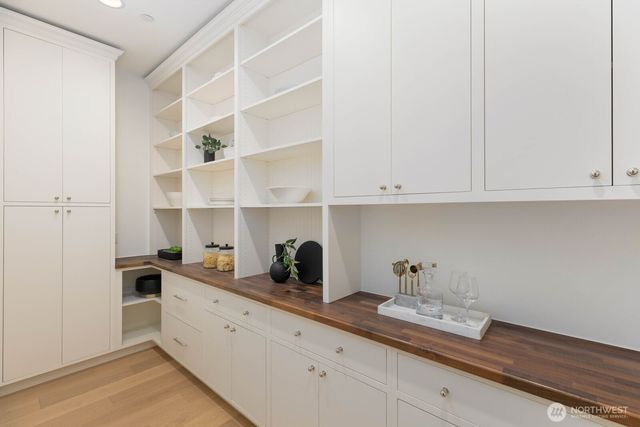 26328 SE 152nd Street, Issaquah, WA 98027