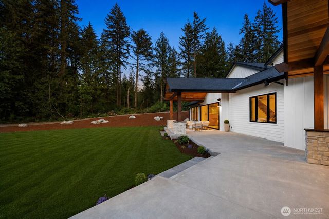 26328 SE 152nd Street, Issaquah, WA 98027