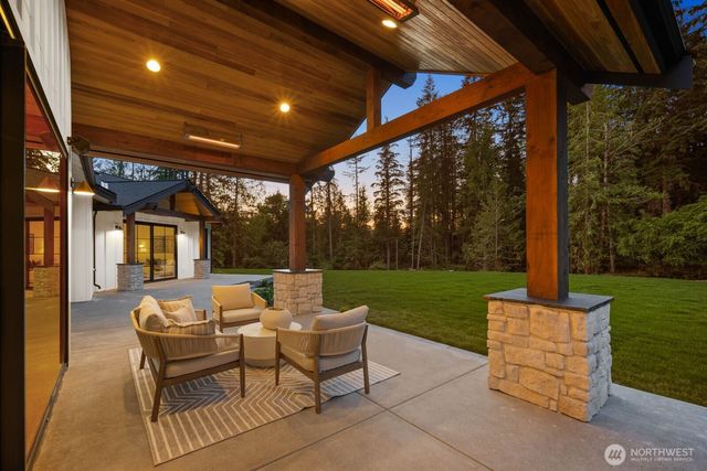 26328 SE 152nd Street, Issaquah, WA 98027