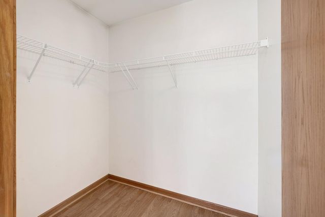 353 Ogden Falls Boulevard 353, Oswego, IL 60543