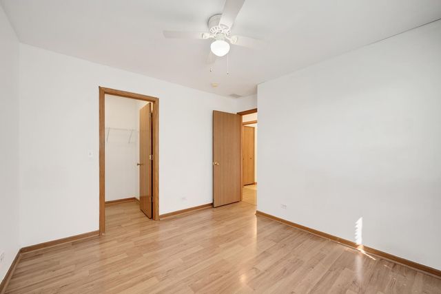 353 Ogden Falls Boulevard 353, Oswego, IL 60543