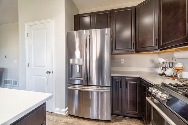 4032 Stonehill Way, Powell, OH 43065