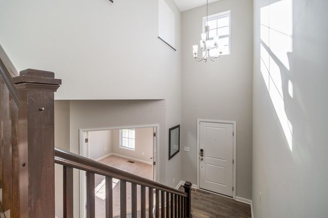 4032 Stonehill Way, Powell, OH 43065