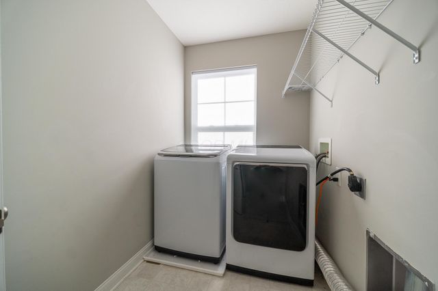 4032 Stonehill Way, Powell, OH 43065