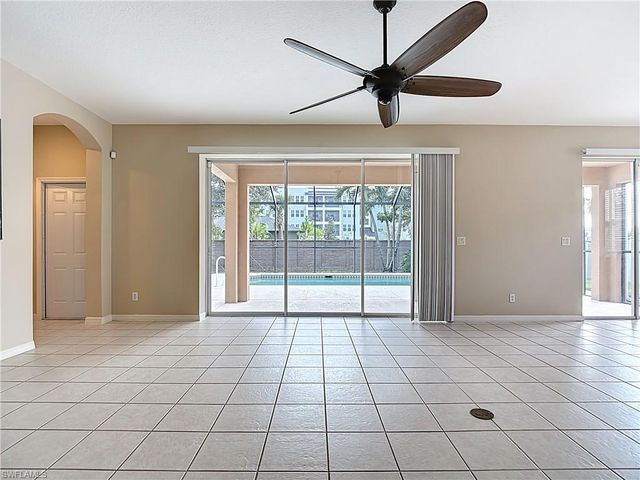 2798 Via Piazza LOOP, Fort Myers, FL 33905