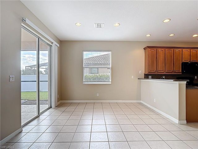 2798 Via Piazza LOOP, Fort Myers, FL 33905