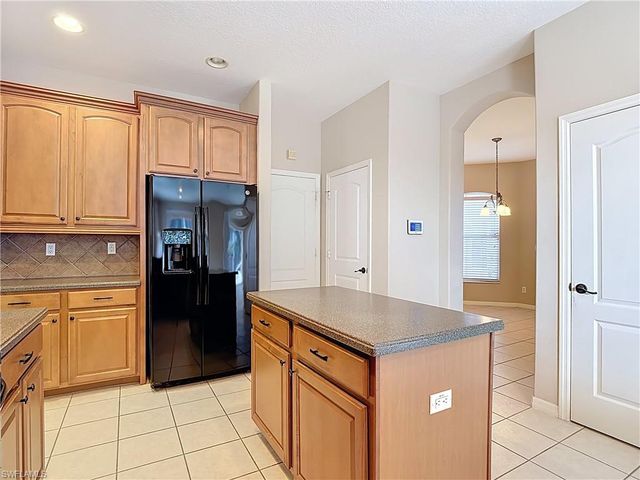 2798 Via Piazza LOOP, Fort Myers, FL 33905