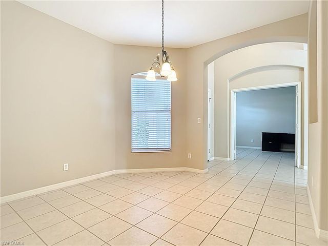 2798 Via Piazza LOOP, Fort Myers, FL 33905