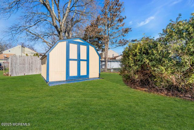 14 Plymouth Drive, Howell, NJ 07731