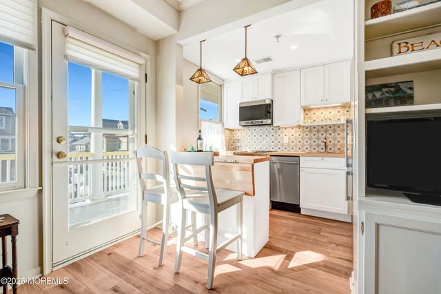 77 Main Avenue 2B, Ocean Grove, NJ 07756