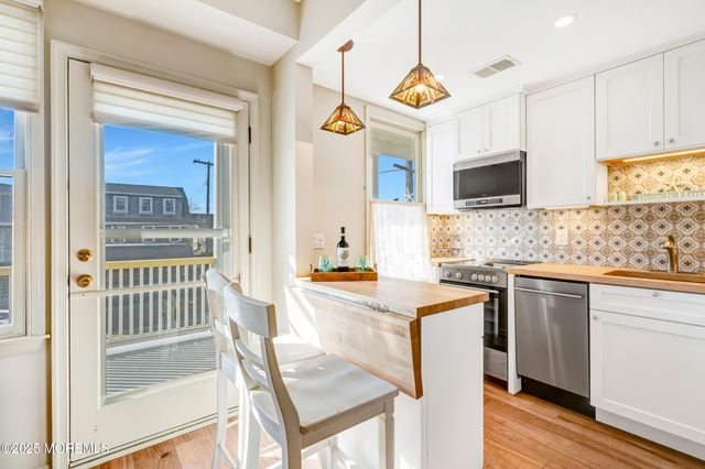 77 Main Avenue 2B, Ocean Grove, NJ 07756