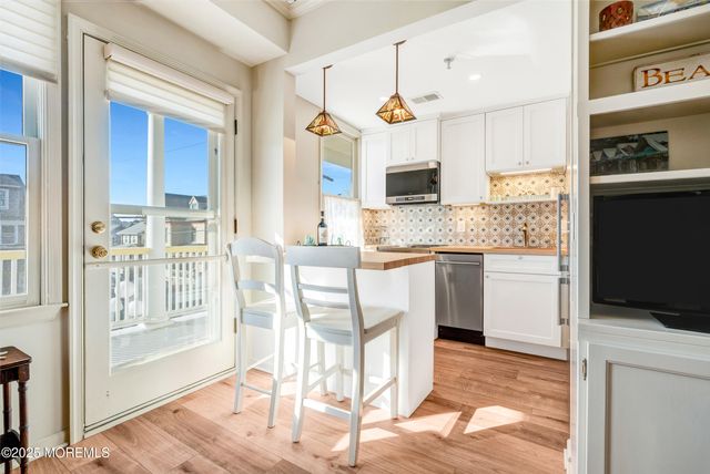 77 Main Avenue 2B, Ocean Grove, NJ 07756