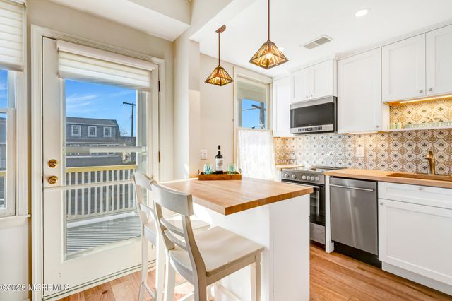 77 Main Avenue 2B, Ocean Grove, NJ 07756