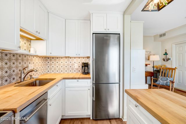 77 Main Avenue 2B, Ocean Grove, NJ 07756