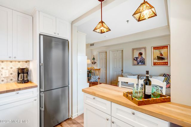 77 Main Avenue 2B, Ocean Grove, NJ 07756